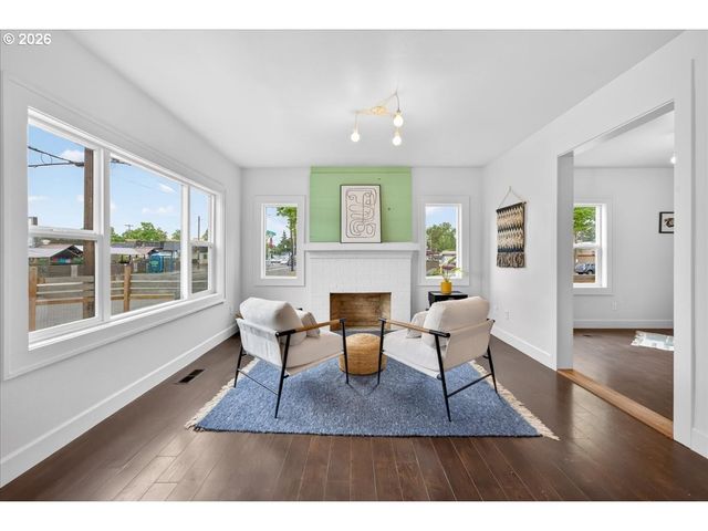 3327 Se 50TH Ave, Portland, OR 97206
