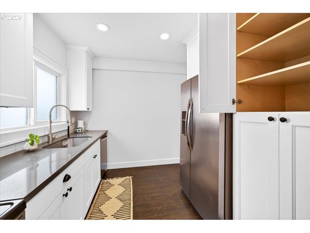 3327 Se 50TH Ave, Portland, OR 97206
