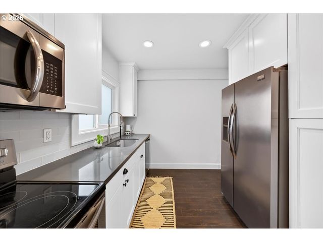 3327 Se 50TH Ave, Portland, OR 97206