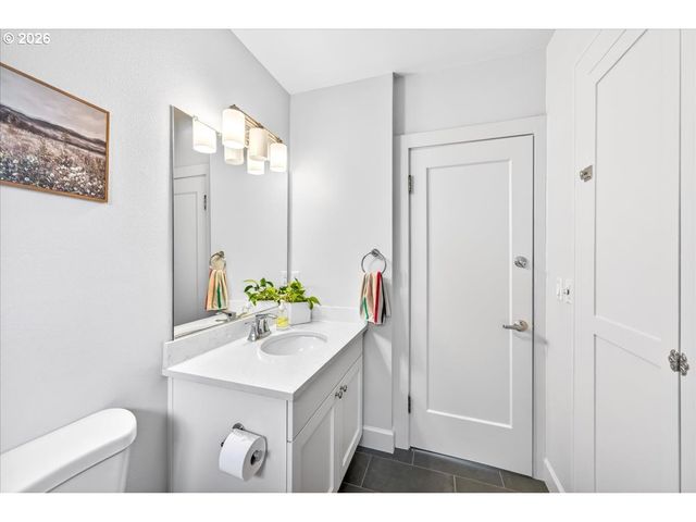 3327 Se 50TH Ave, Portland, OR 97206