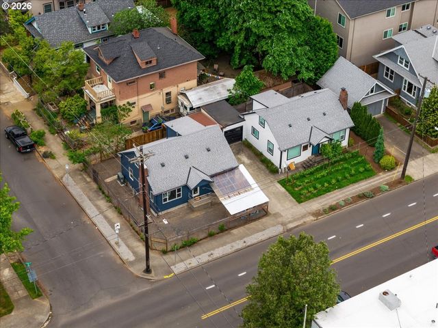 3327 Se 50TH Ave, Portland, OR 97206