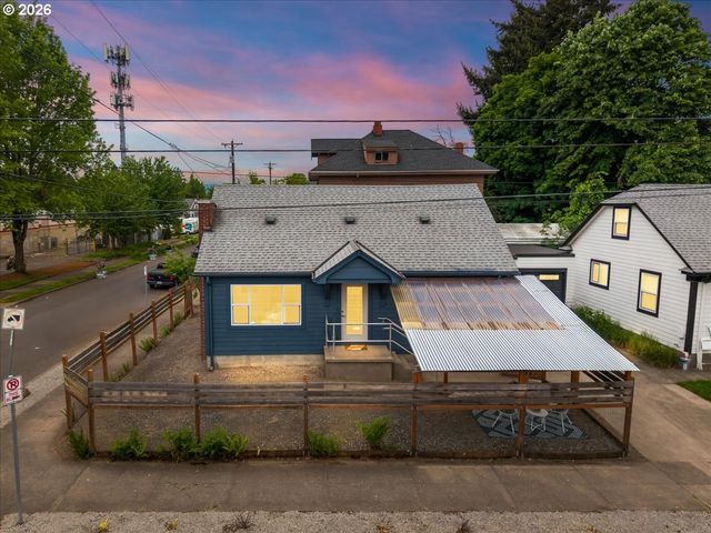 3327 Se 50TH Ave, Portland, OR 97206