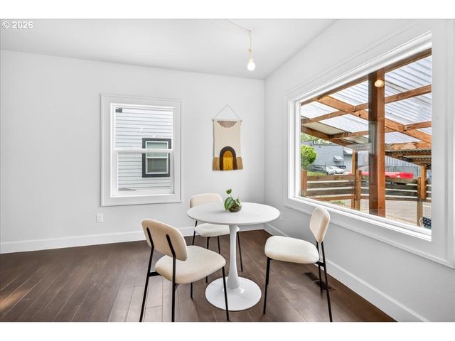 3327 Se 50TH Ave, Portland, OR 97206