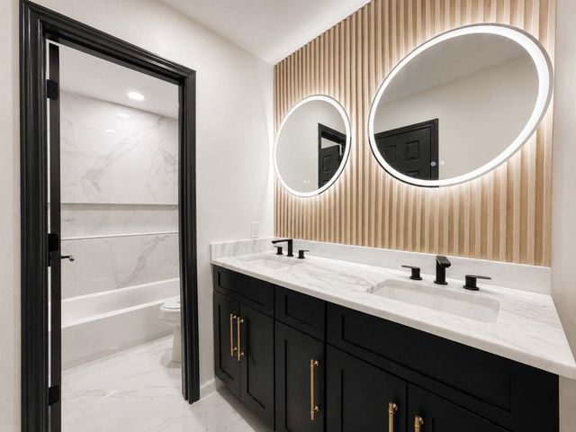 14211 Napier Court, Houston, TX 77069