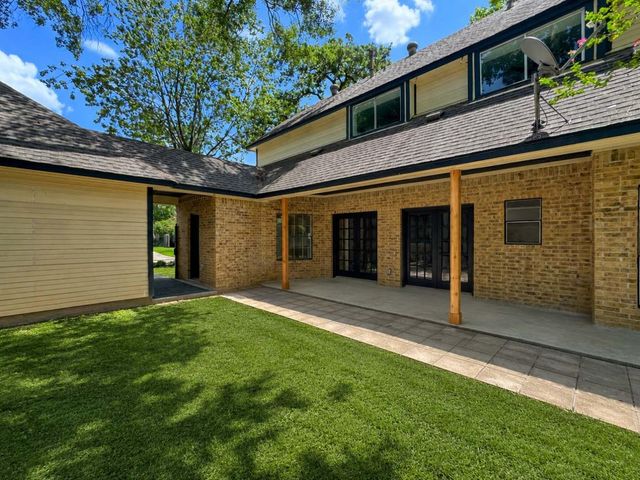 14211 Napier Court, Houston, TX 77069