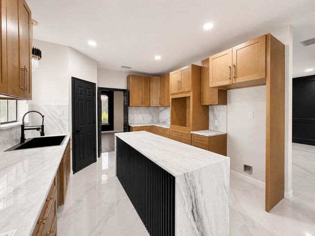 14211 Napier Court, Houston, TX 77069