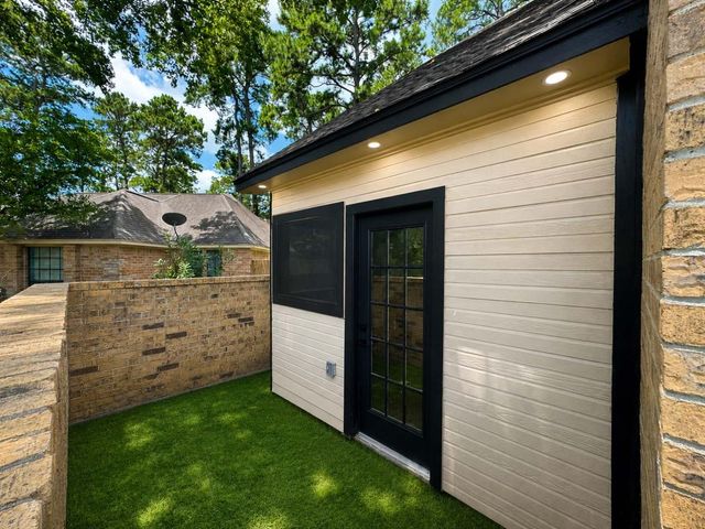 14211 Napier Court, Houston, TX 77069