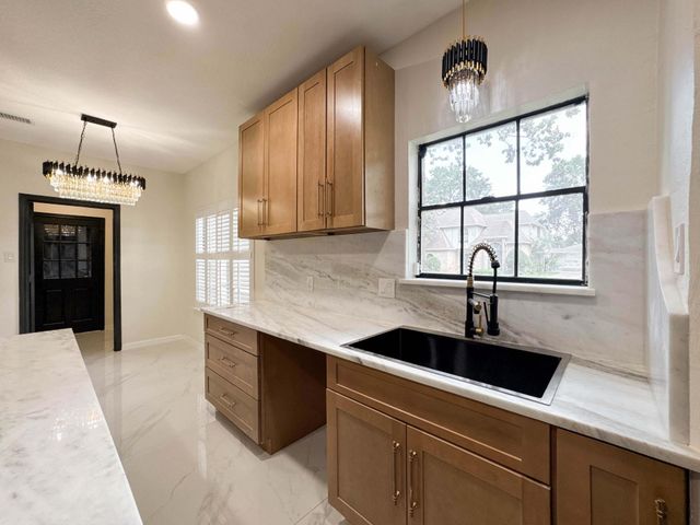 14211 Napier Court, Houston, TX 77069