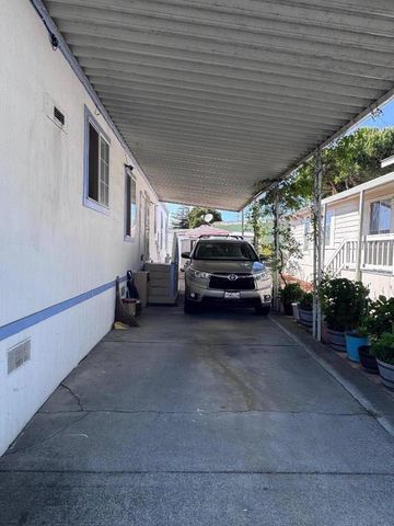 28845 La Corona 431, Hayward, CA 94544