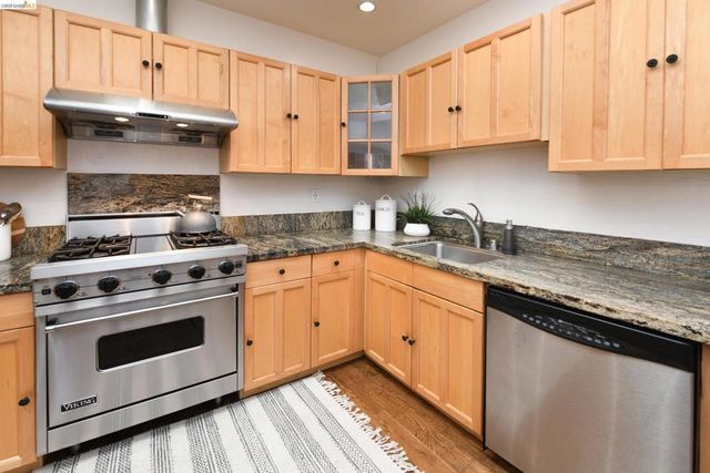 2300 Ashby Ave, Berkeley, CA 94705