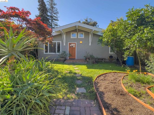 2300 Ashby Ave, Berkeley, CA 94705