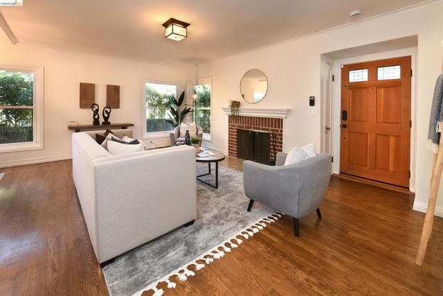 2300 Ashby Ave, Berkeley, CA 94705