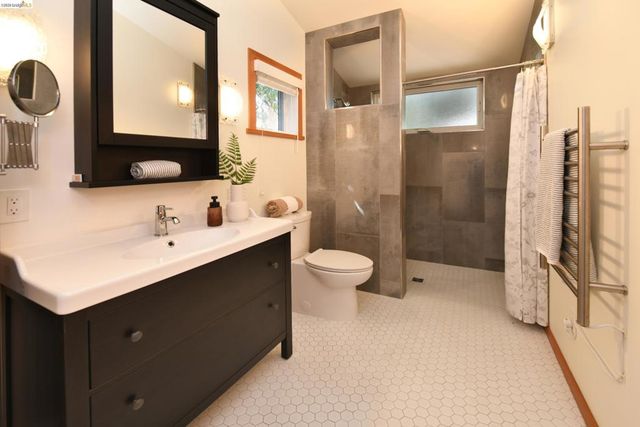 2300 Ashby Ave, Berkeley, CA 94705