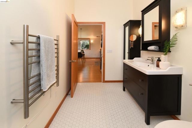 2300 Ashby Ave, Berkeley, CA 94705