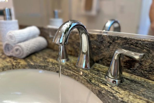 2300 Ashby Ave, Berkeley, CA 94705