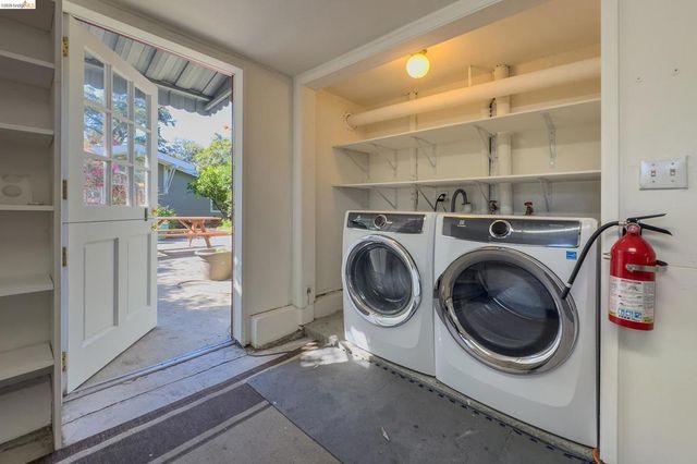 2300 Ashby Ave, Berkeley, CA 94705