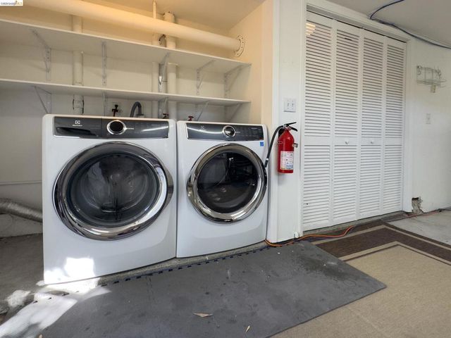 2300 Ashby Ave, Berkeley, CA 94705