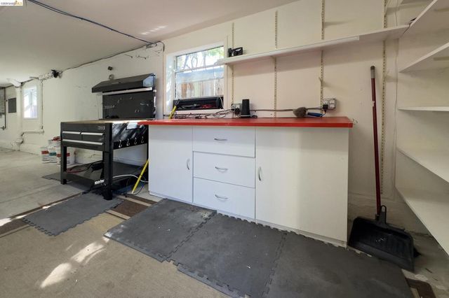 2300 Ashby Ave, Berkeley, CA 94705