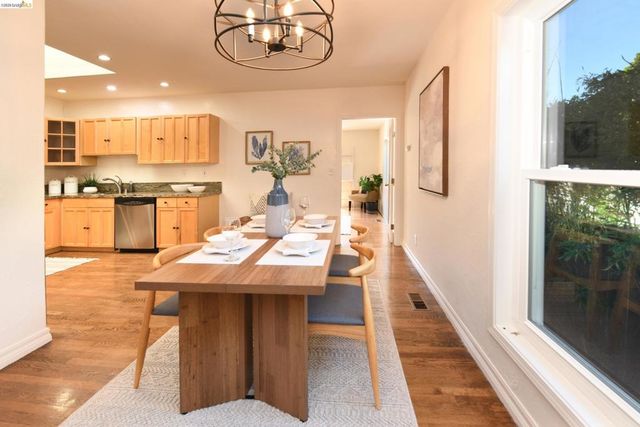 2300 Ashby Ave, Berkeley, CA 94705