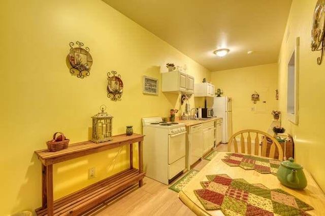 302 Brook Green Court, Blairsville, GA 30512