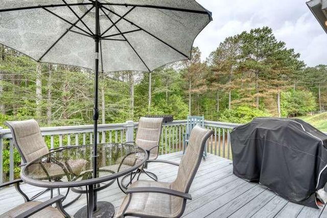 302 Brook Green Court, Blairsville, GA 30512