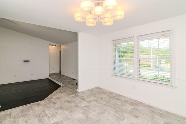 384 Stone Creek Drive, Lexington, KY 40503