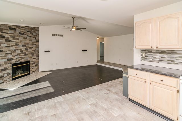 384 Stone Creek Drive, Lexington, KY 40503
