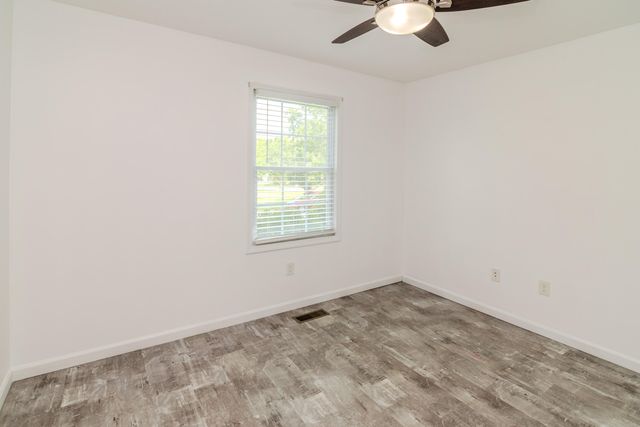 384 Stone Creek Drive, Lexington, KY 40503