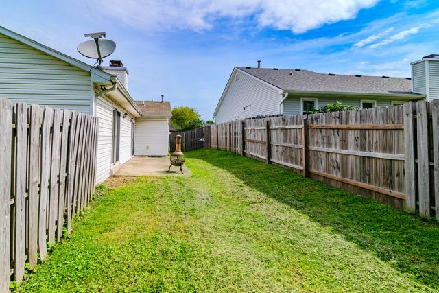 384 Stone Creek Drive, Lexington, KY 40503