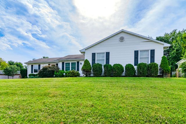384 Stone Creek Drive, Lexington, KY 40503