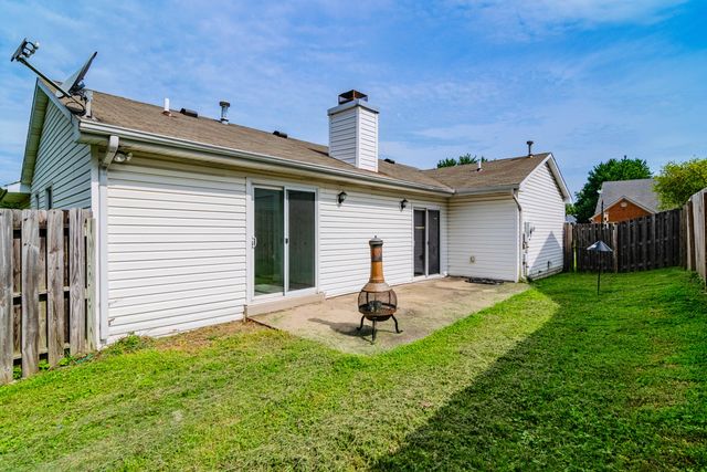 384 Stone Creek Drive, Lexington, KY 40503