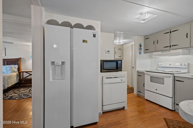 1650 Seagull Way SW, Ocean Isle Beach, NC 28469