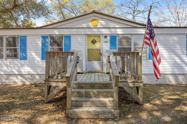 1650 Seagull Way SW, Ocean Isle Beach, NC 28469