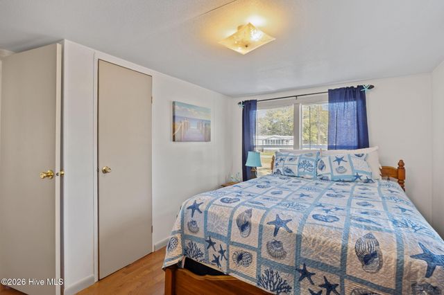 1650 Seagull Way SW, Ocean Isle Beach, NC 28469