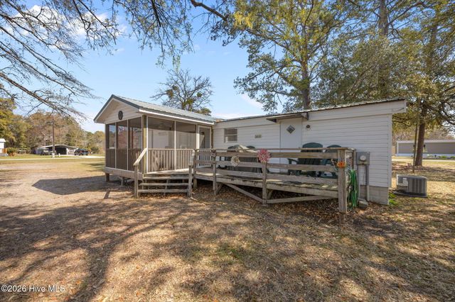 1650 Seagull Way SW, Ocean Isle Beach, NC 28469