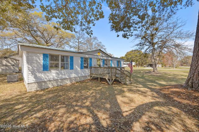 1650 Seagull Way SW, Ocean Isle Beach, NC 28469