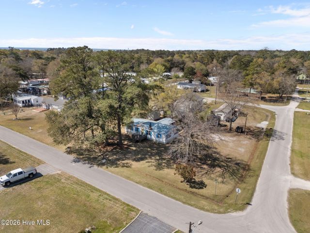 1650 Seagull Way SW, Ocean Isle Beach, NC 28469