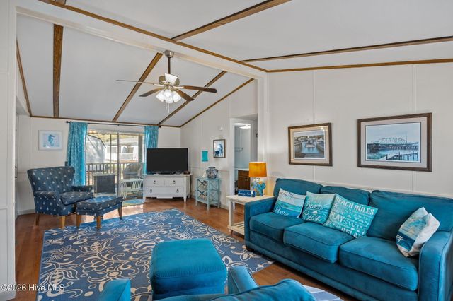 1650 Seagull Way SW, Ocean Isle Beach, NC 28469