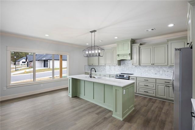 107 Harbor Circle, Russellville, AR 72802