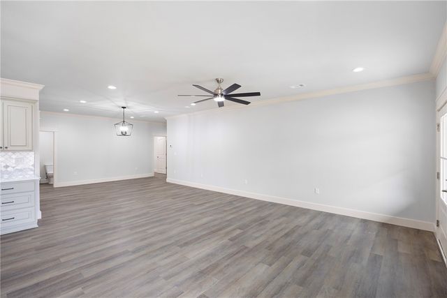 107 Harbor Circle, Russellville, AR 72802