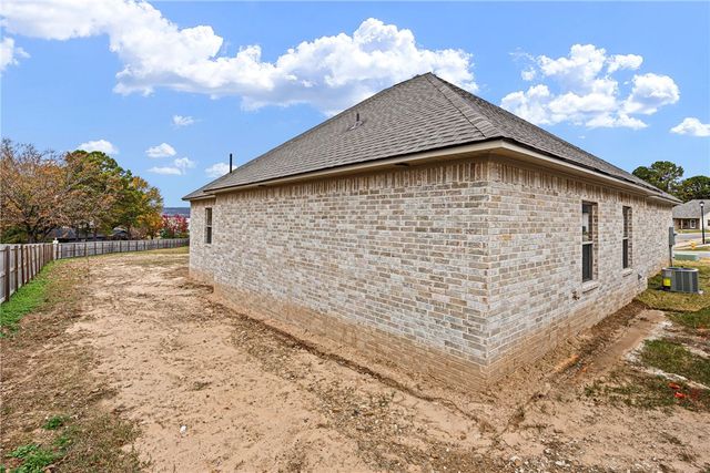 107 Harbor Circle, Russellville, AR 72802