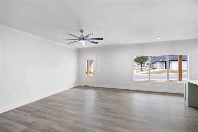 107 Harbor Circle, Russellville, AR 72802