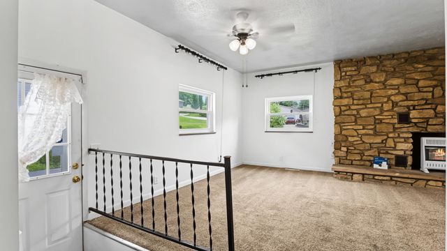 25 Yates Crossing Road, Milton, WV 25541