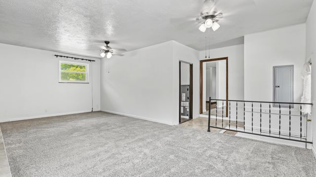 25 Yates Crossing Road, Milton, WV 25541