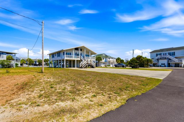 2259 Oyster Cove, Garden City Beach, SC 29576