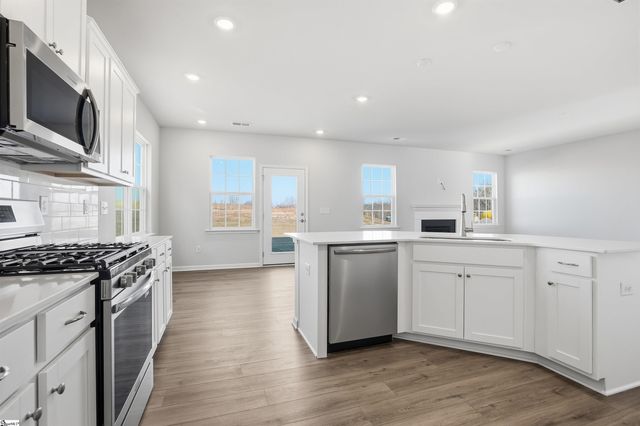 419 Lee's Corner Lane, Woodruff, SC 29388