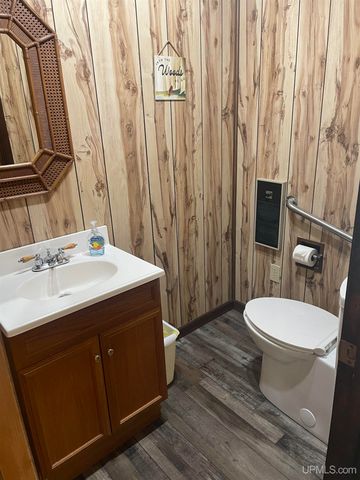 8301 Mirror Lake Road, Munising, MI 49862