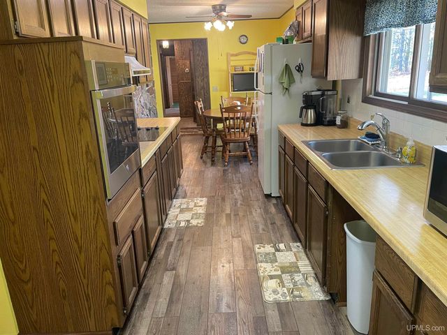 8301 Mirror Lake Road, Munising, MI 49862