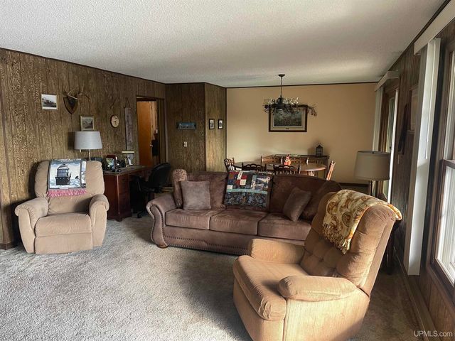 8301 Mirror Lake Road, Munising, MI 49862