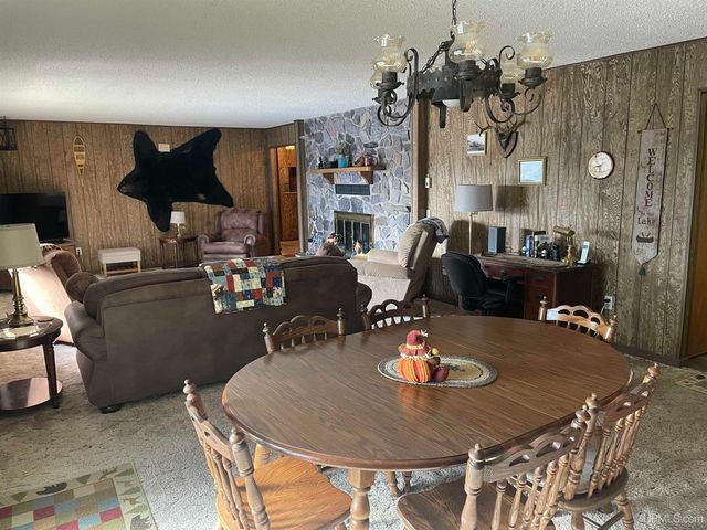 8301 Mirror Lake Road, Munising, MI 49862